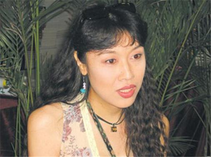 张克莎现在还活着吗 变性后备受非议远逃香港遭勒索