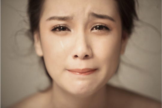 女人为什么老爱哭 女生情绪崩溃的四个特征