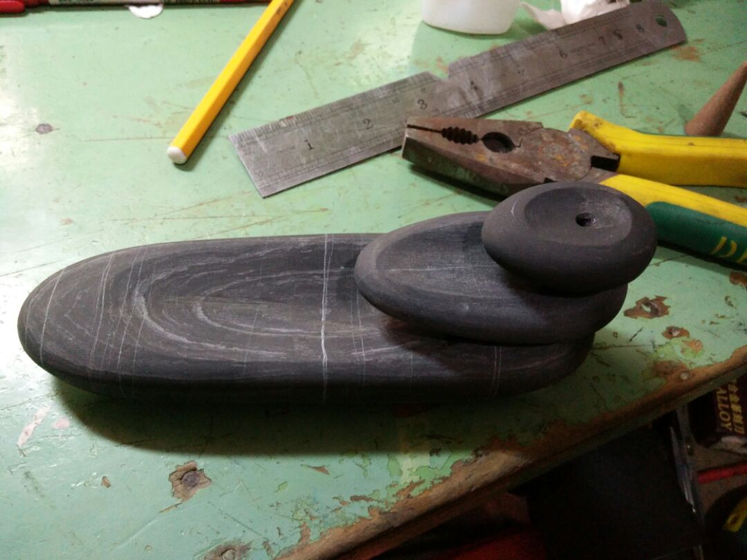 手工雕刻教程,用一块普通石头手工雕刻制作天然石头香