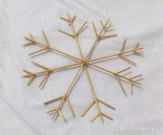 小木棍,竹签手工制作漂亮的雪花