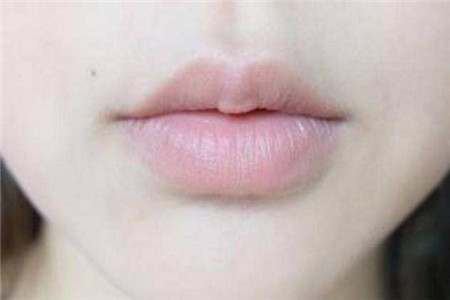 嘴唇发紫的原因以及缓解方法