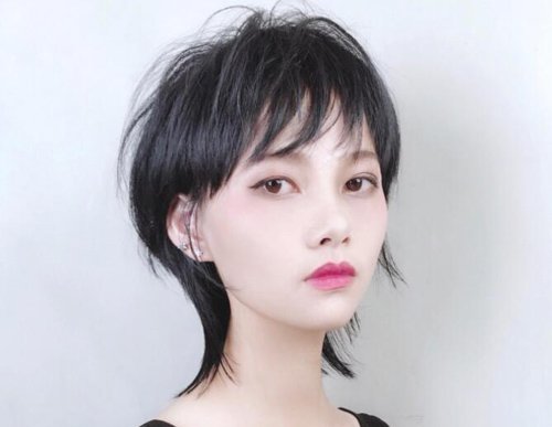 30 方脸女士梳日系短发减龄气质 2020年方脸女士最新刘海短发造型