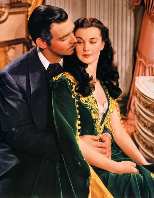 穿衣打扮|这个史上最难穿的颜色,居然成了秋冬的必备?