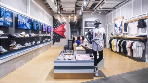 reebok 锐步亚太首家旗舰店亮相上海,热身开幕!