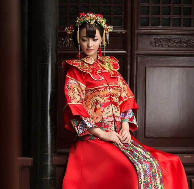 女明星出嫁钟爱旗袍,angelababy华贵,林心如霸气,她却最朴实!