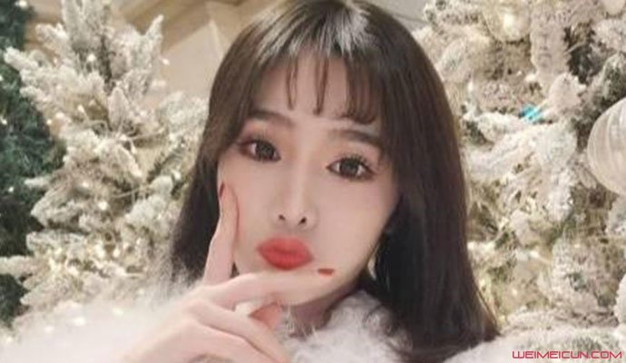 于正表示,赵弈钦前女友爸爸很有身份,而赵弈钦前女友汤梦欣有两本护照