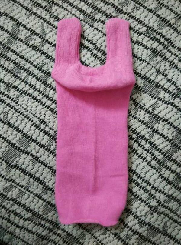 教你用废旧的袜子手工制做可爱的小精灵玩偶,袜子手工制作方法