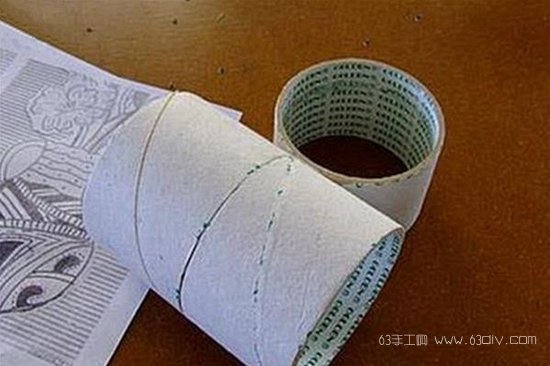 胶带纸纸芯与旧牛仔裤布料制作精美的手工笔筒