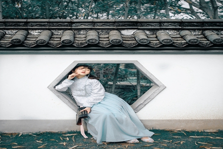 工地
主妇二十块 
农夫工十元
办理一次性