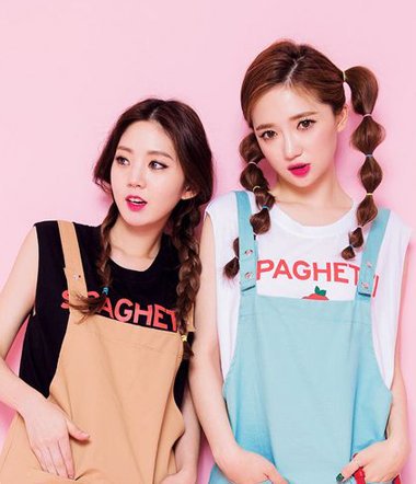 泡泡辫子怎么扎漂亮 简单泡泡辫扎法教程