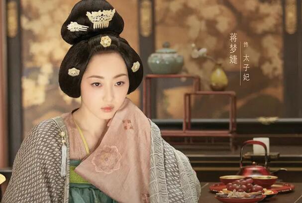 6,骊歌行梁王和盈盈结局分开了骊歌行剧中女二陆盈盈的故事线很精彩