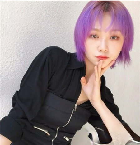 iu李知恩照片紫发图片