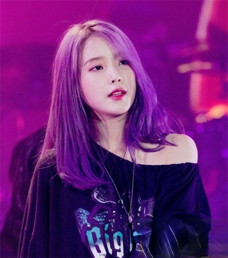 IU李知恩紫色头发图片