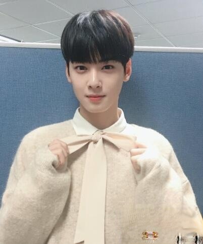 韩国新生代爱豆车银优发型 神仙颜值吸粉无数